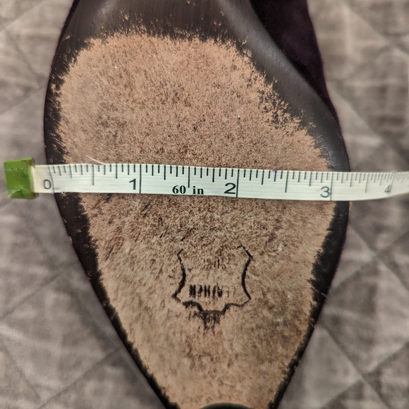 Stuart Weitzman Poco kitten heel pump purple suede size 9M - Picture 7 of 7